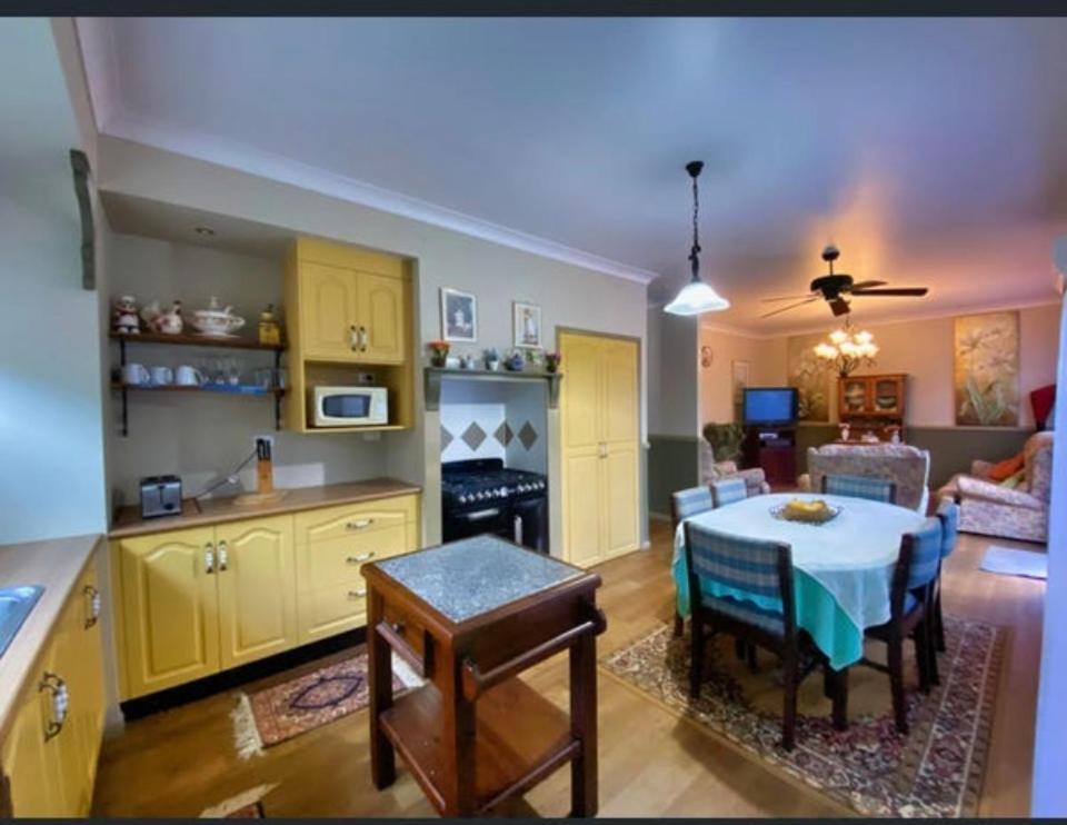 Sarina Golden Lace B&B المظهر الخارجي الصورة
