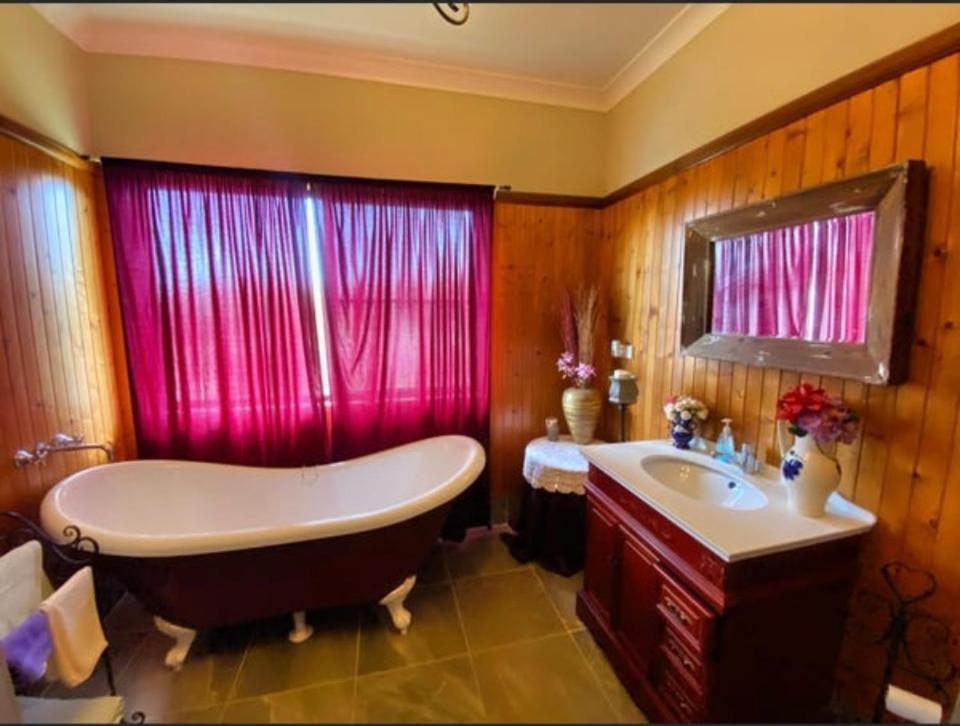 Sarina Golden Lace B&B المظهر الخارجي الصورة
